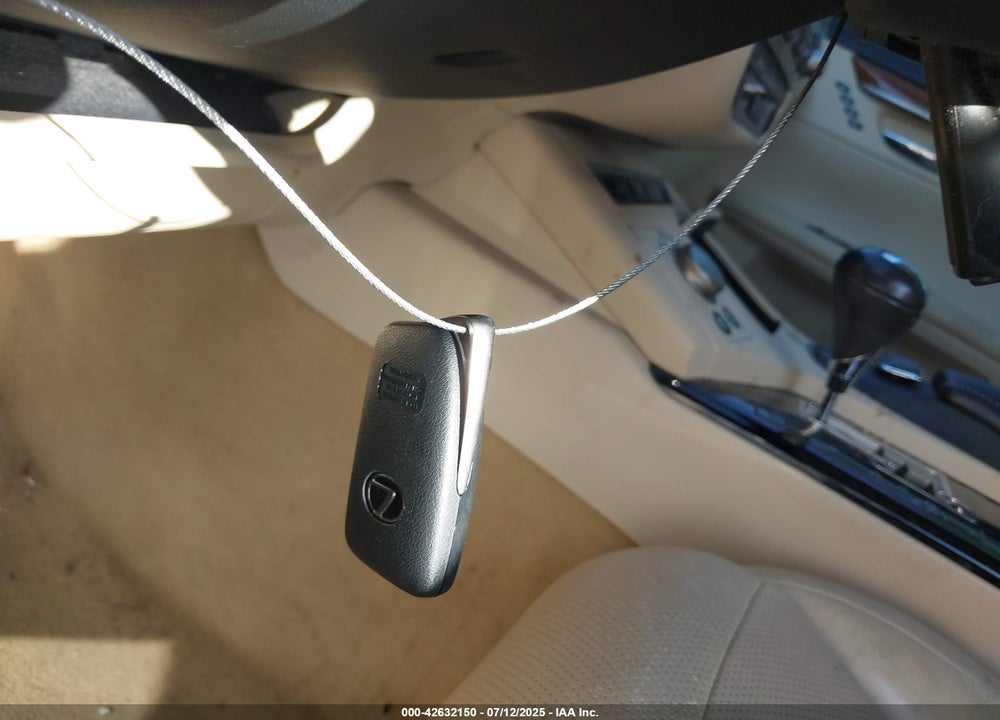 2013 LEXUS ES300H VIN: JTHBW1GG9D2024838