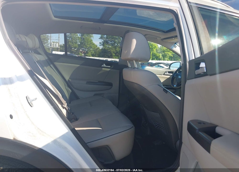 2017 KIA SPORTAGE VIN: KNDPN3AC9H7077804