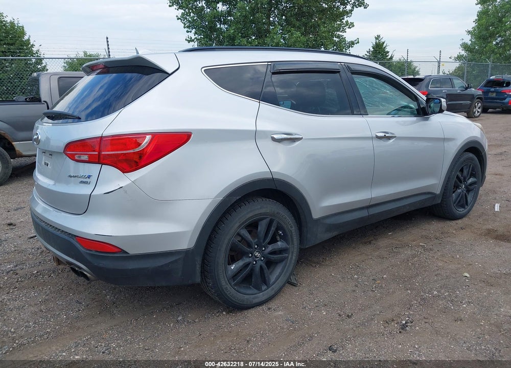 2013 HYUNDAI SANTA FE VIN: 5XYZUDLA8DG052306