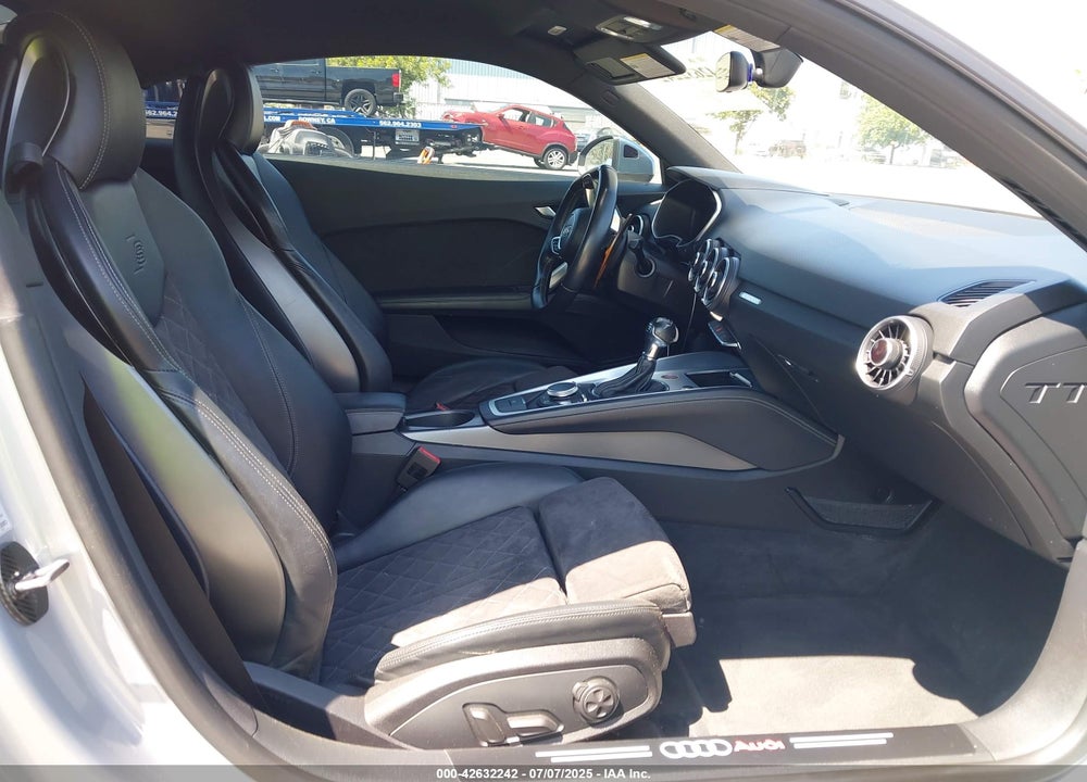 2016 AUDI TTS VIN: TRUC1AFV3G1015539
