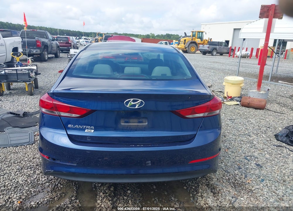 2018 HYUNDAI ELANTRA VIN: 5NPD74LF0JH306446