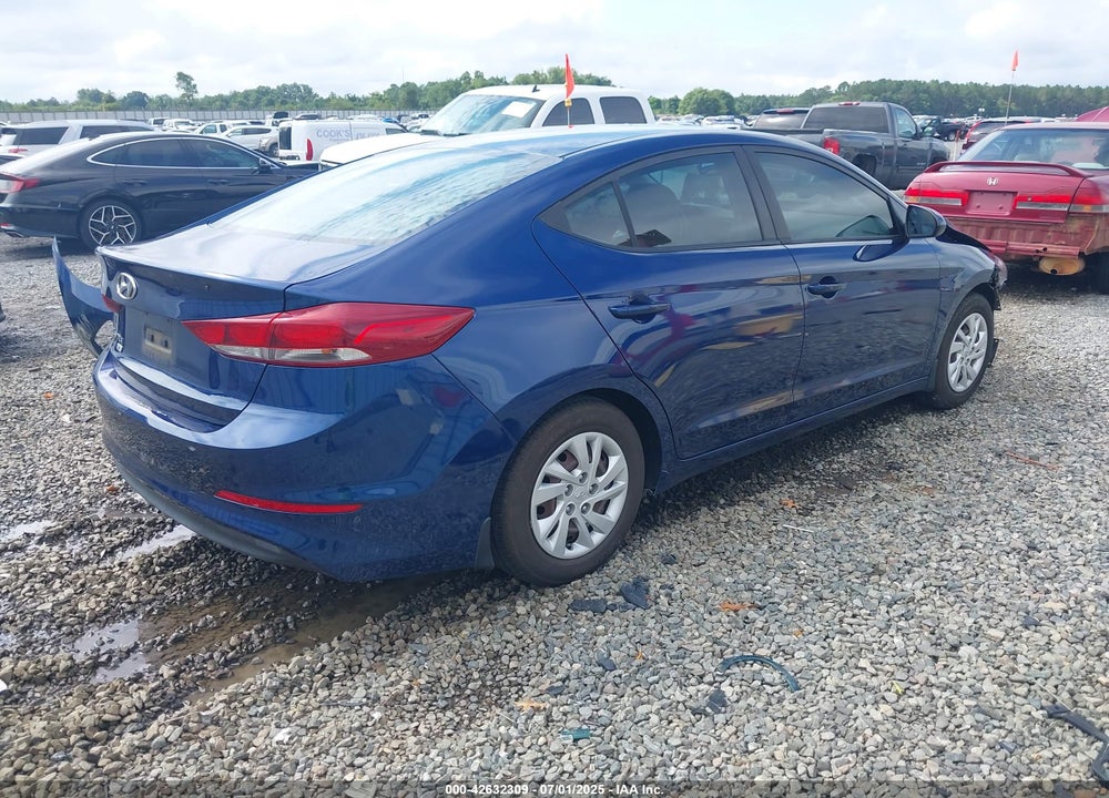 2018 HYUNDAI ELANTRA VIN: 5NPD74LF0JH306446