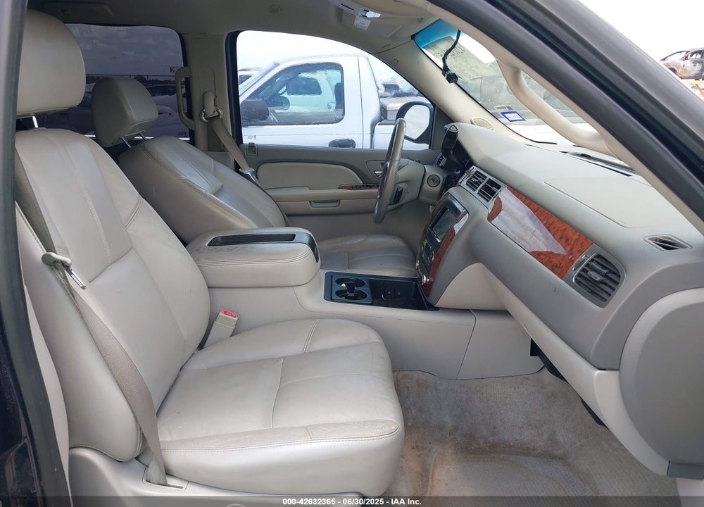 2007 CHEVROLET TAHOE LT VIN: 1GNFC13J47R244713