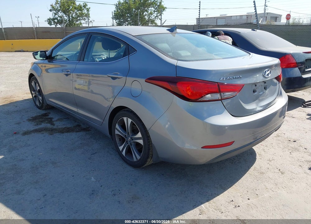 2014 HYUNDAI ELANTRA VIN: KMHDH4AH8EU179955