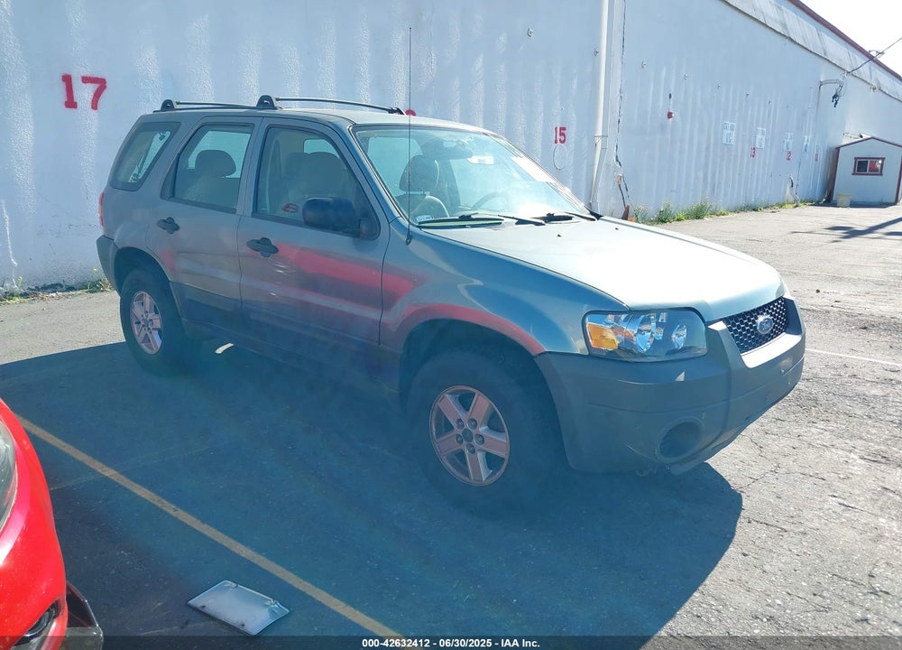 2005 FORD ESCAPE XLS VIN: 1FMYU92Z75KA80475