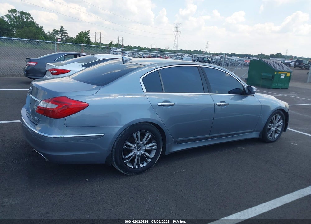2014 HYUNDAI GENESIS VIN: KMHGC4DD7EU266198