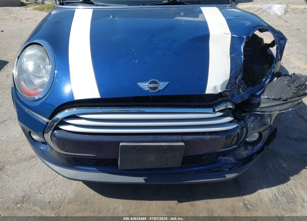 2015 MINI COOPER VIN: WMWXS5C50FT832438