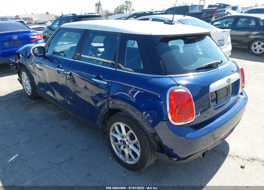 2015 MINI COOPER VIN: WMWXS5C50FT832438