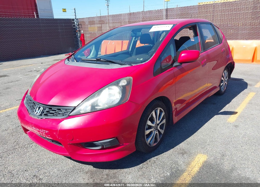 2013 HONDA FIT SPORT VIN: JHMGE8H55DC057750