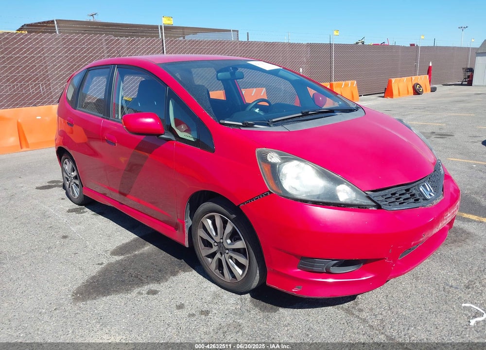 2013 HONDA FIT SPORT VIN: JHMGE8H55DC057750