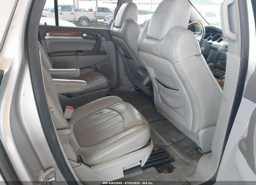 2008 BUICK ENCLAVE VIN: 5GAER23758J295832