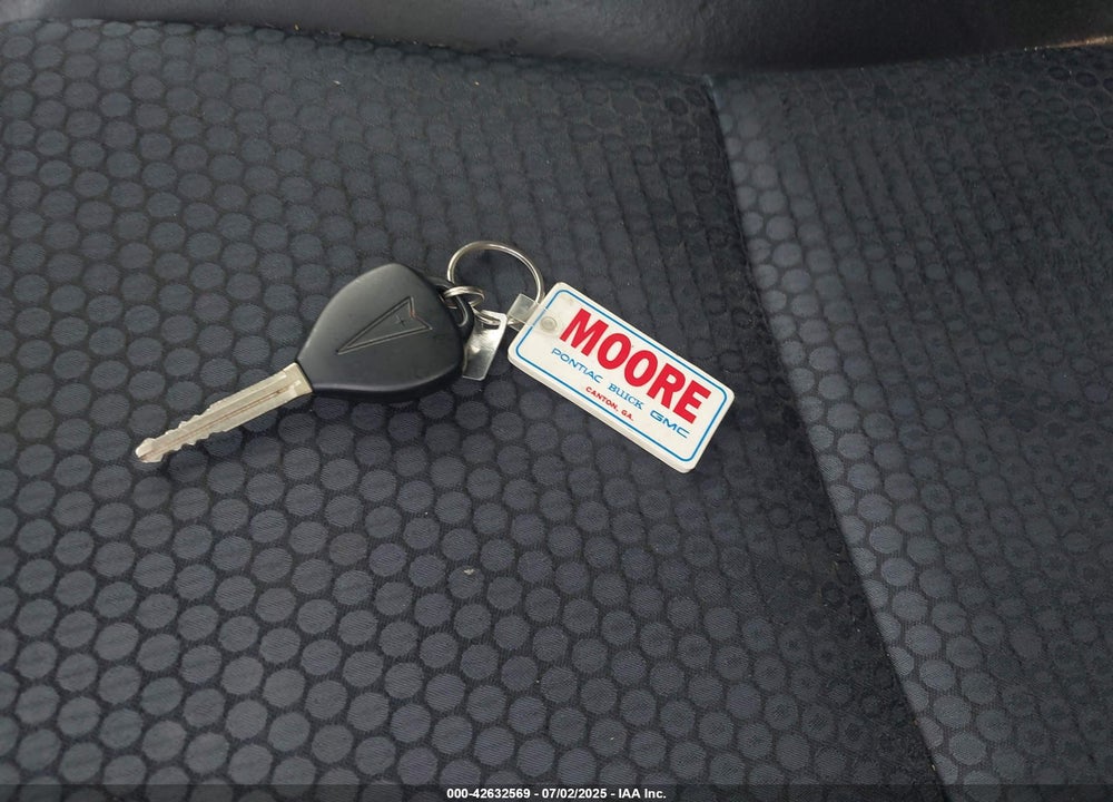 2010 PONTIAC VIBE VIN: 5Y2SN6E08AZ402643