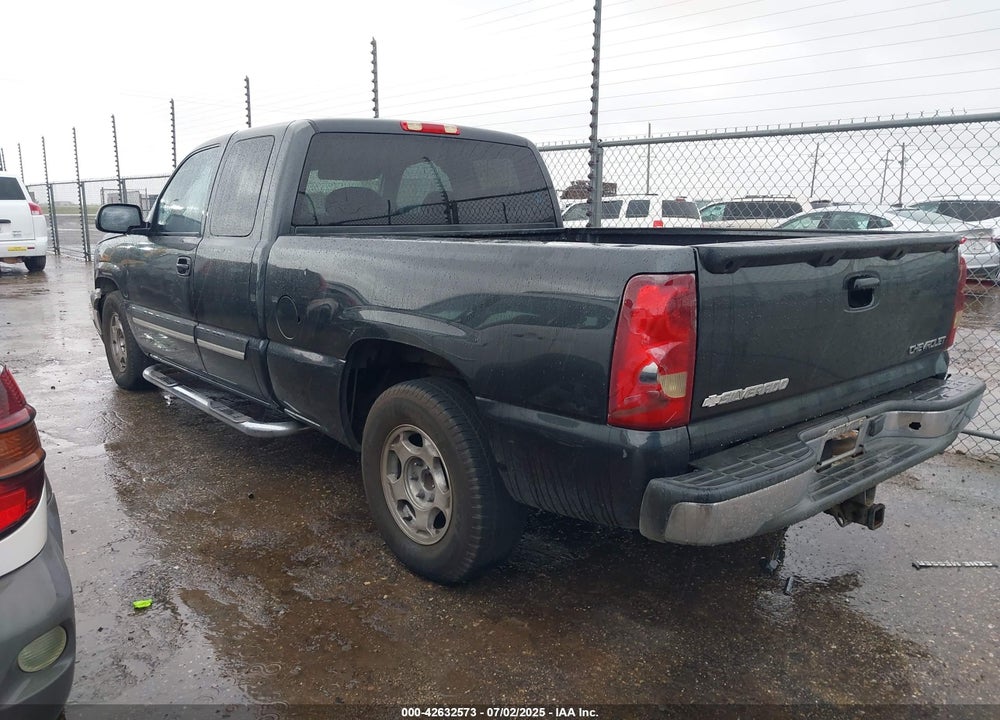 2003 CHEVROLET SILVERADO 1500 LS VIN: 2GCEC19V531401893