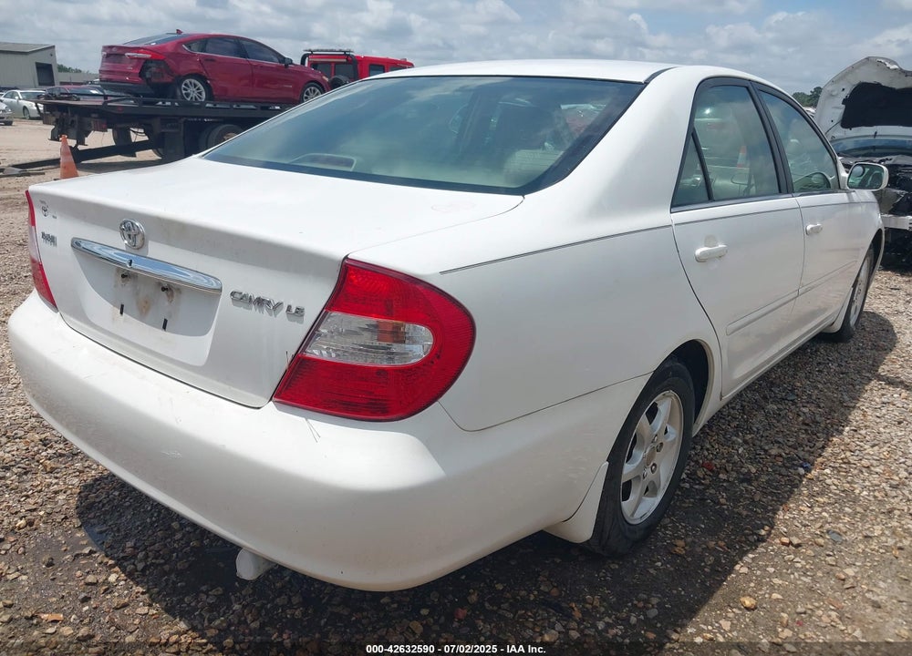 2002 TOYOTA CAMRY LE VIN: 4T1BE32K72U078485