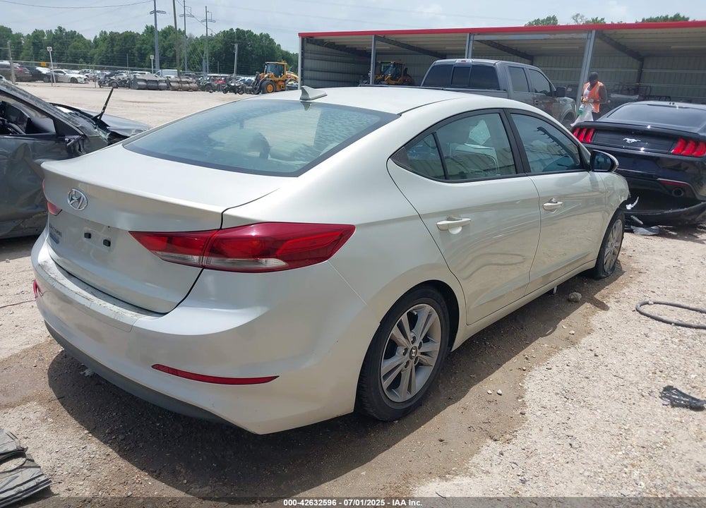 2017 HYUNDAI ELANTRA VIN: KMHD84LFXHU410340