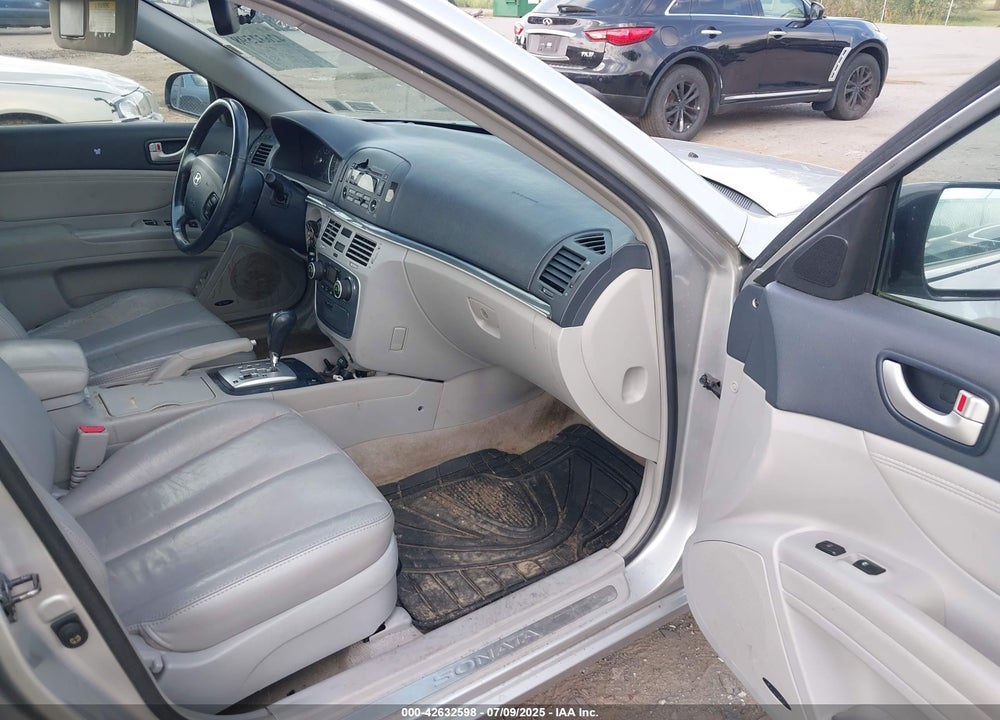 2008 HYUNDAI SONATA LIMITED V6/SE V6 VIN: 5NPEU46F78H366890