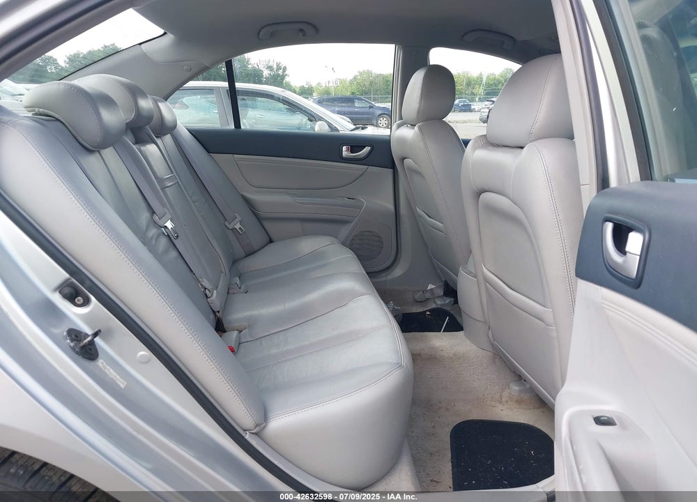 2008 HYUNDAI SONATA LIMITED V6/SE V6 VIN: 5NPEU46F78H366890