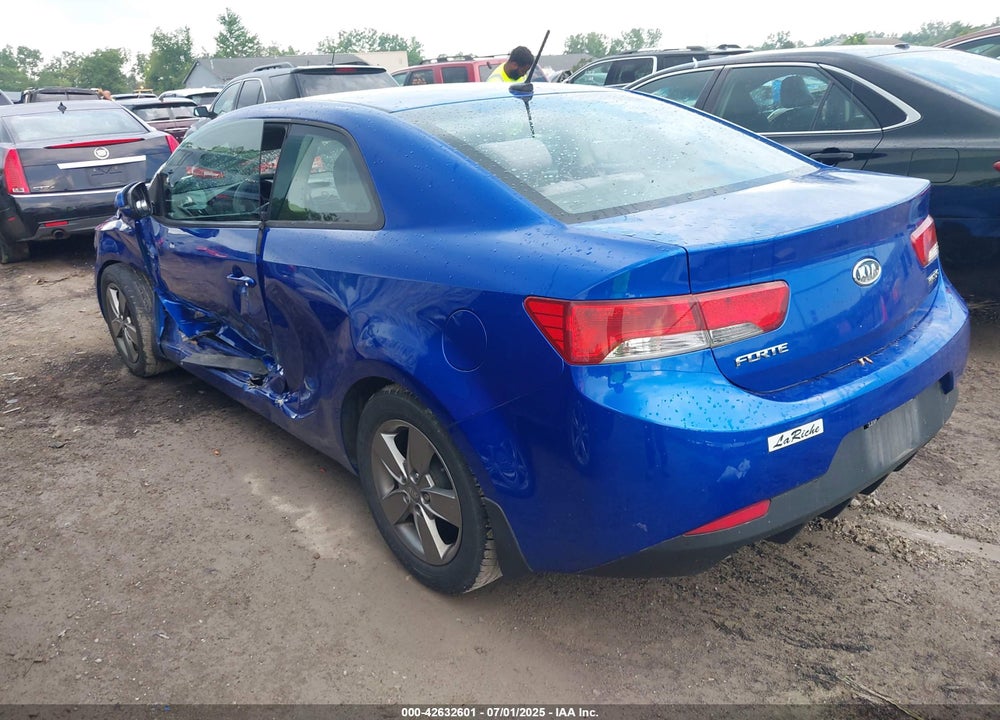 2011 KIA FORTE KOUP VIN: KNAFU6A2XB5387435