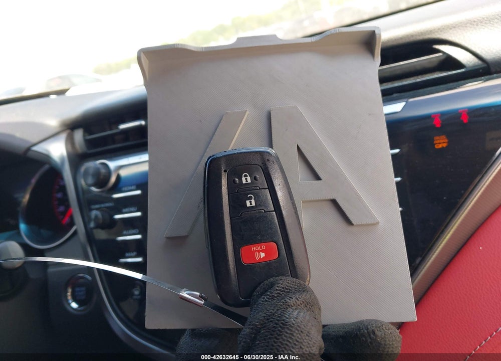 2019 TOYOTA CAMRY VIN: 4T1B61HK2KU751420