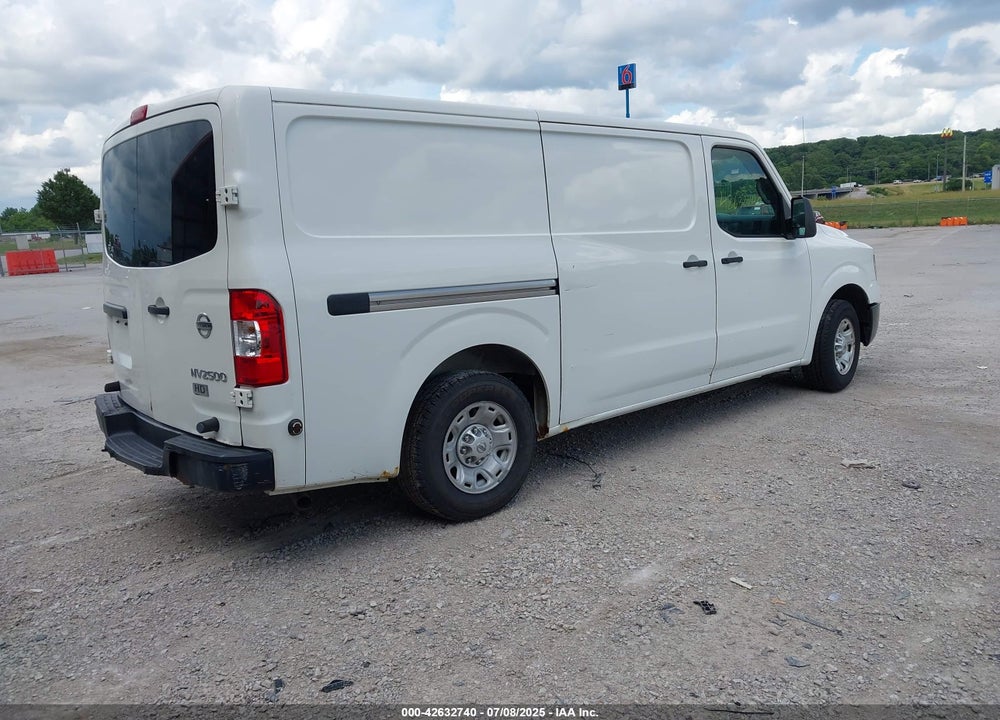 2012 NISSAN NV 2500 NV2500 HD S V8 VIN: 1N6AF0KY6CN105555