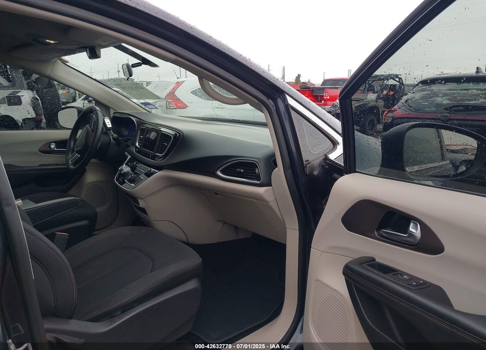 2019 CHRYSLER PACIFICA LX VIN: 2C4RC1CG0KR720677