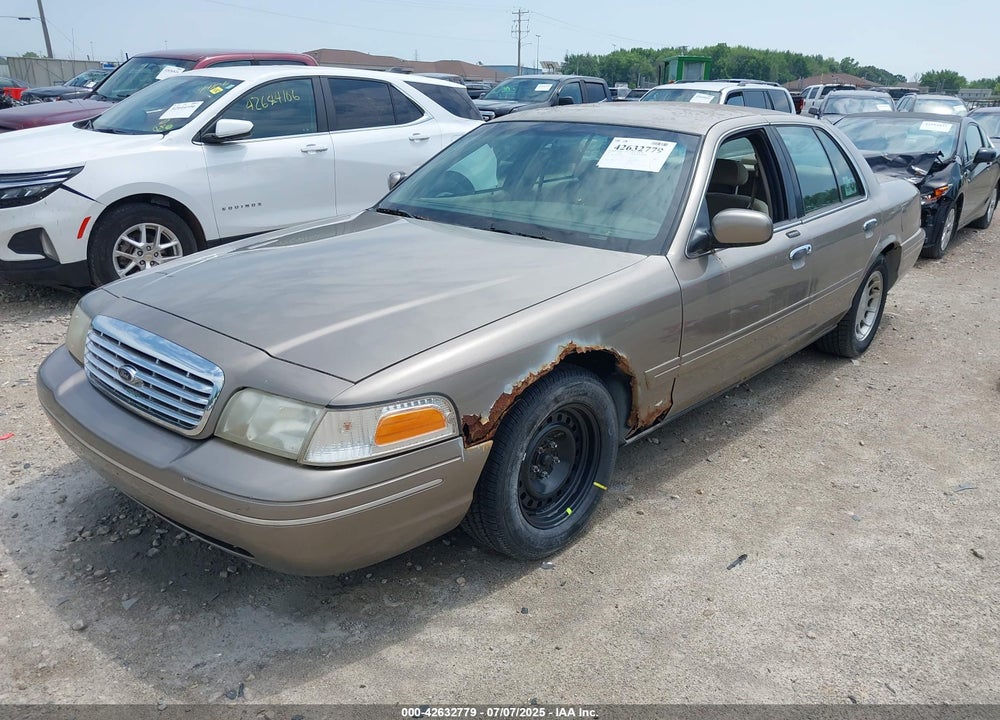 2001 FORD CROWN VICTORIA LX VIN: 2FAFP74W41X128005