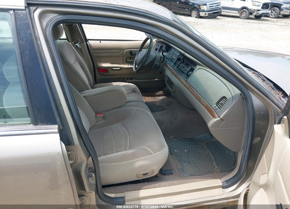 2001 FORD CROWN VICTORIA LX VIN: 2FAFP74W41X128005