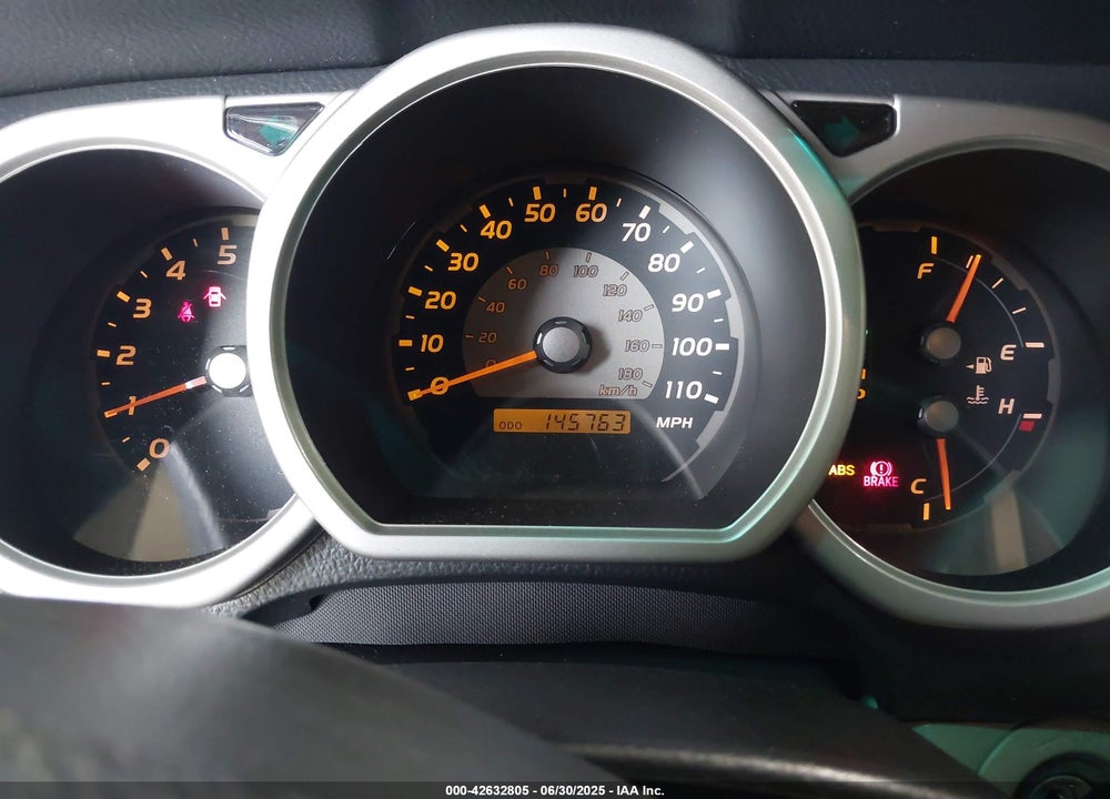 2004 TOYOTA 4RUNNER SR5 V6 VIN: JTEBU14R840033518