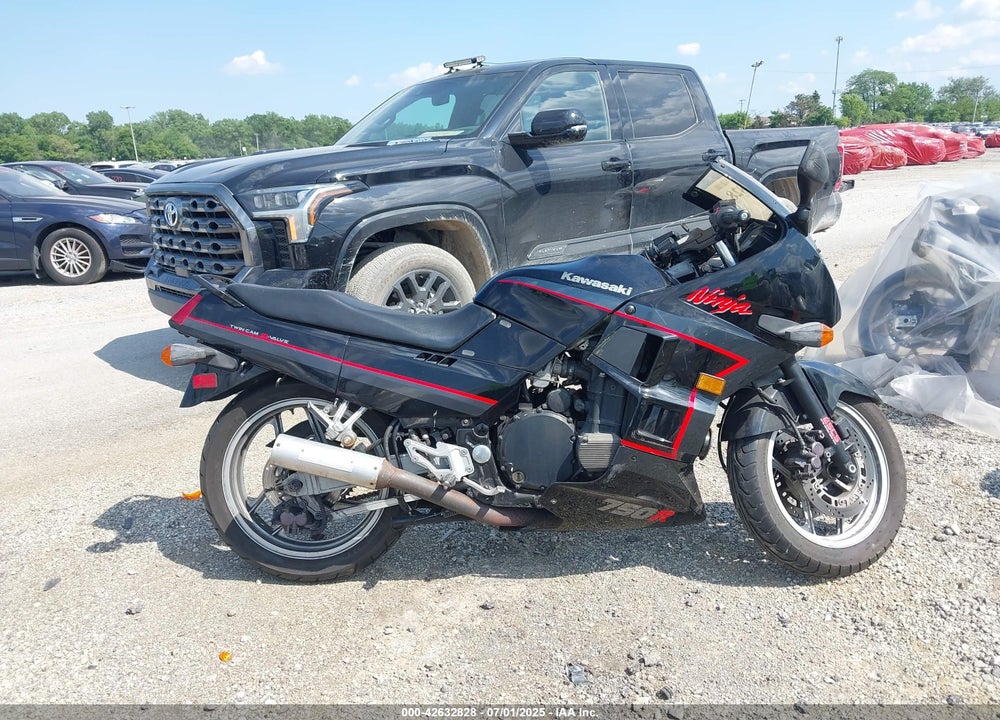 1988 KAWASAKI ZX750 F VIN: JKAZXDF15JB505221