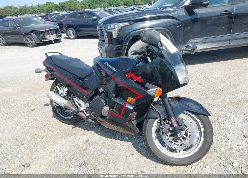 1988 KAWASAKI ZX750 F VIN: JKAZXDF15JB505221