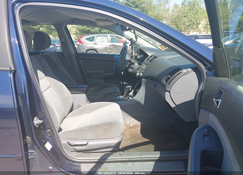 2006 HONDA ACCORD 2.4 VP VIN: 1HGCM56196A174104