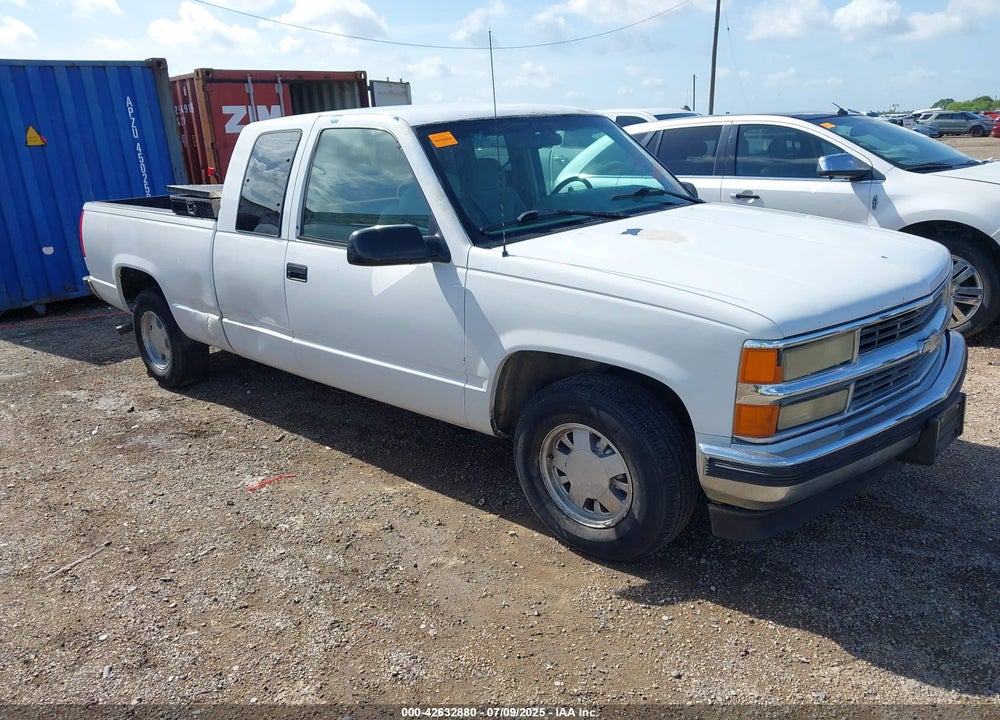 1996 CHEVROLET GMT-400 C1500 VIN: 2GCEC19R3T1158099