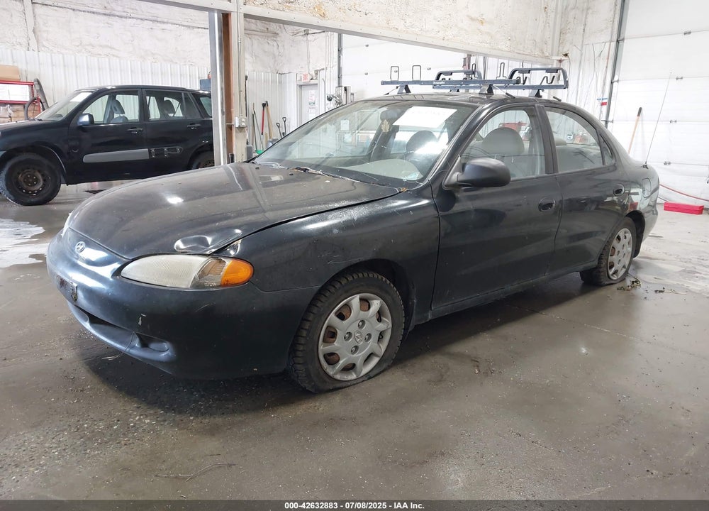 1998 HYUNDAI ELANTRA VIN: KMHJF24M1WU730492