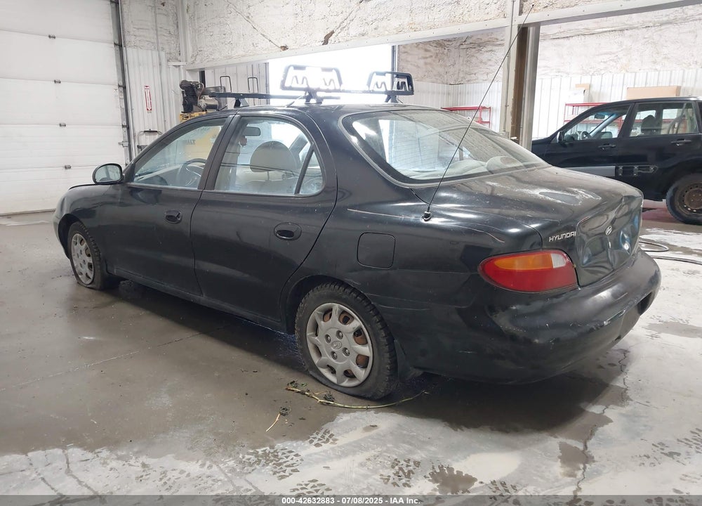 1998 HYUNDAI ELANTRA VIN: KMHJF24M1WU730492