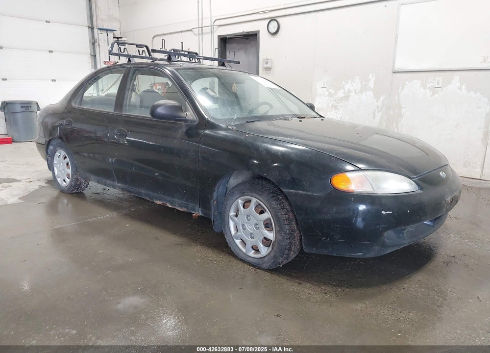 1998 HYUNDAI ELANTRA VIN: KMHJF24M1WU730492
