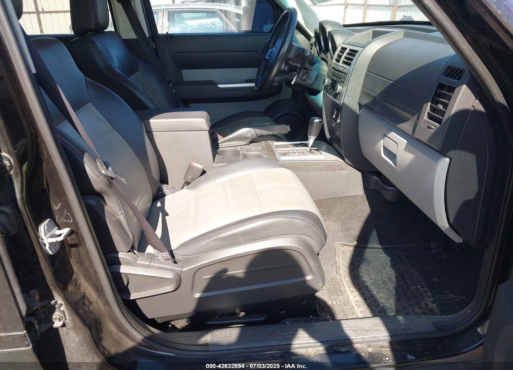 2008 DODGE NITRO VIN: 1D8GU58K38W151947