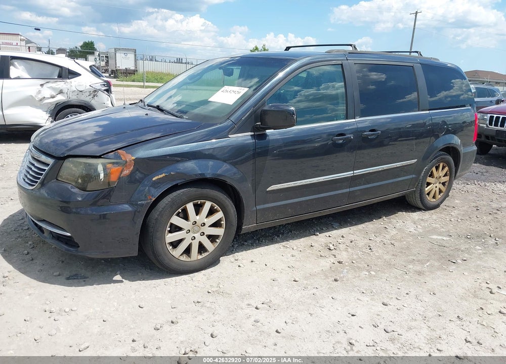 2014 CHRYSLER TOWN & COUNTRY VIN: 2C4RC1BG2ER211809