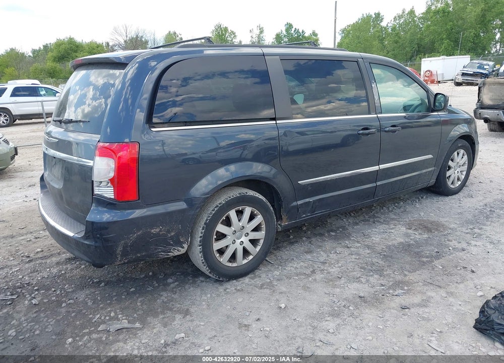 2014 CHRYSLER TOWN & COUNTRY VIN: 2C4RC1BG2ER211809