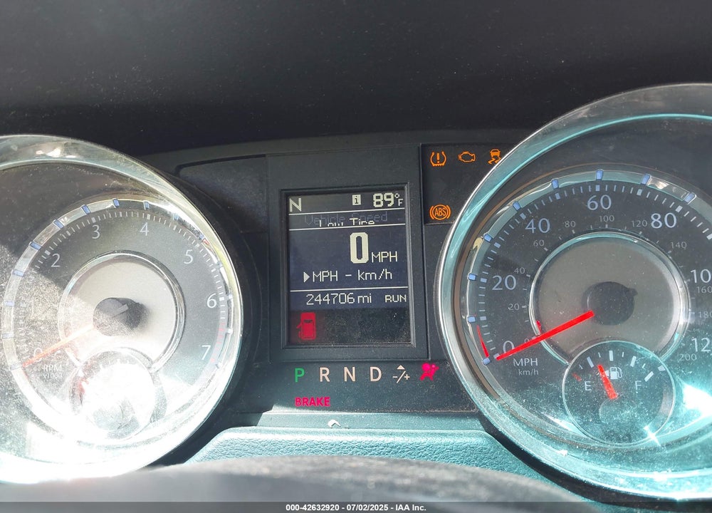 2014 CHRYSLER TOWN & COUNTRY VIN: 2C4RC1BG2ER211809