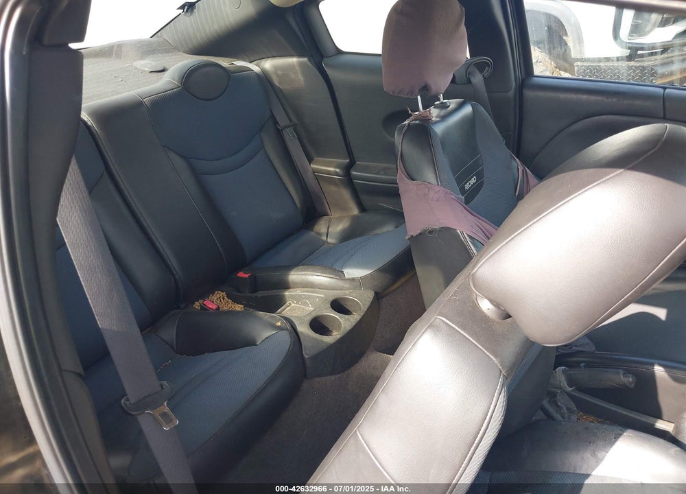 2004 SATURN ION VIN: 1G8AY12P74Z205307