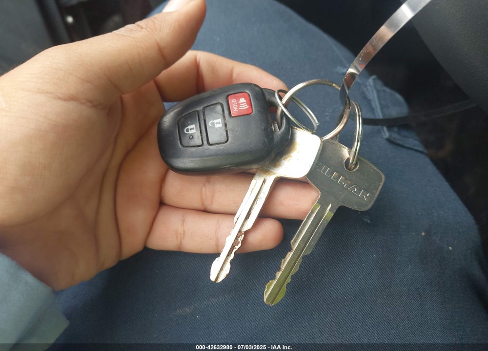 2013 SCION XB VIN: JTLZE4FE2DJ044945
