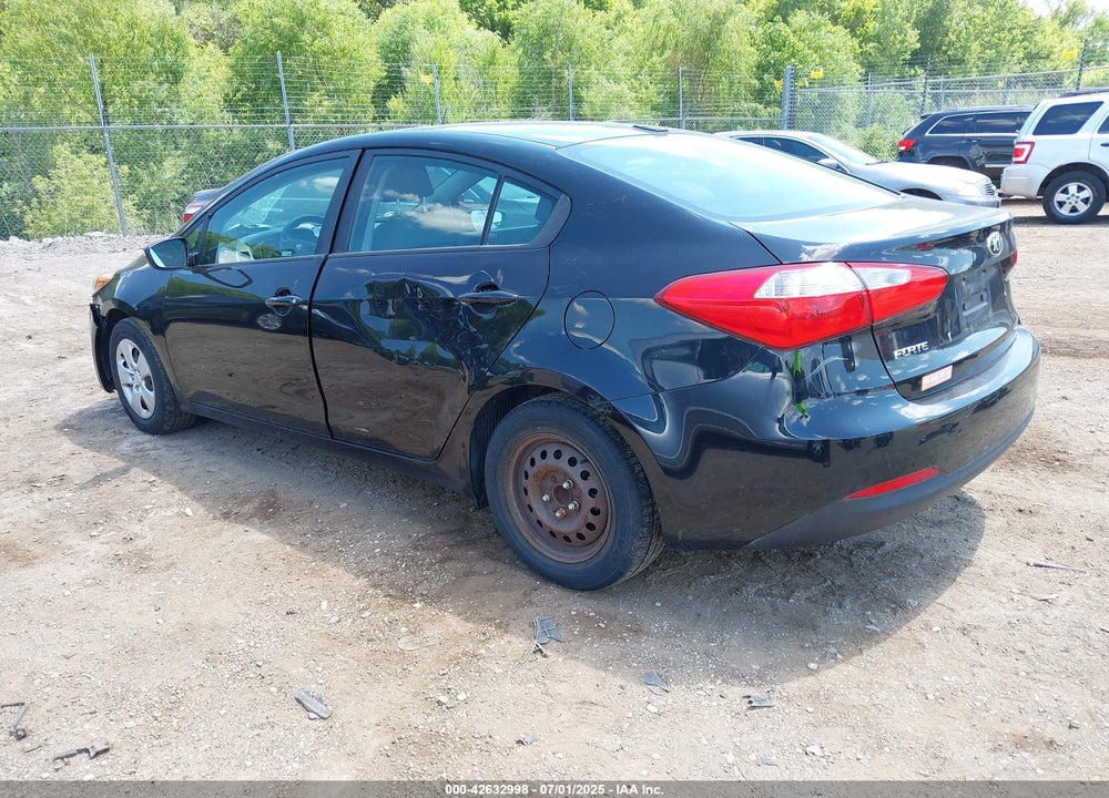 2015 KIA FORTE VIN: KNAFK4A6XF5263927