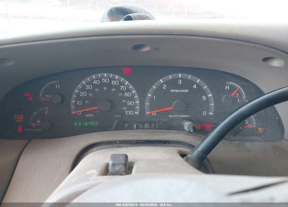 2003 FORD F-150 LARIAT/XLT VIN: 1FTRW08L63KC09787