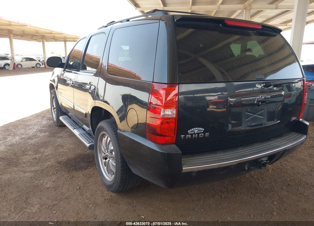 2011 CHEVROLET TAHOE VIN: 1GNSCCE01BR320637