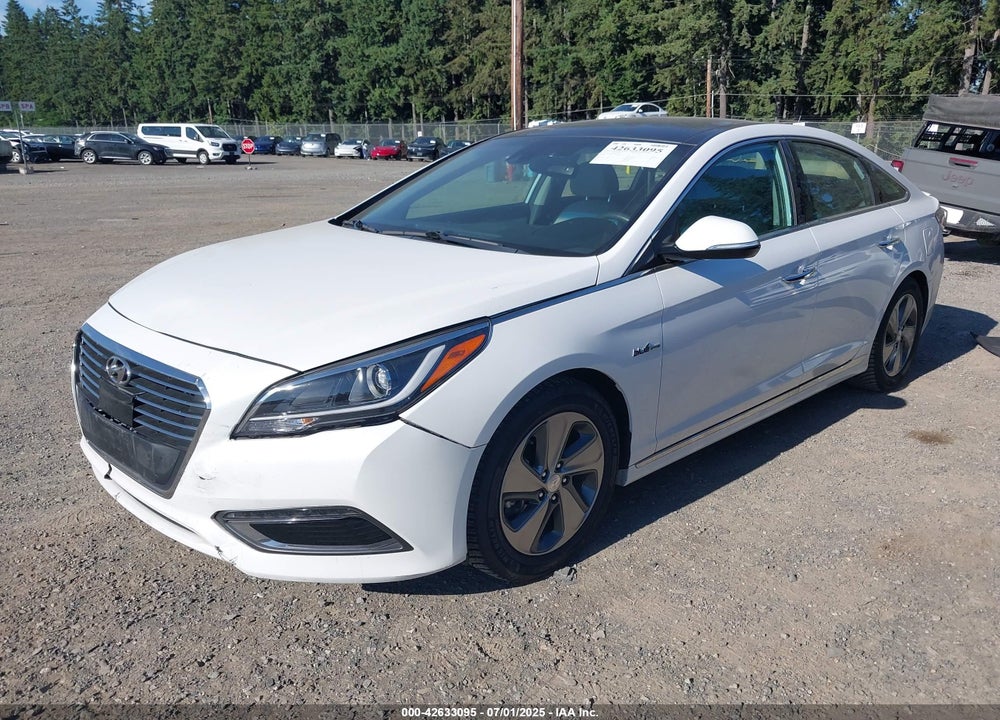 2017 HYUNDAI SONATA VIN: KMHE34L39HA063044