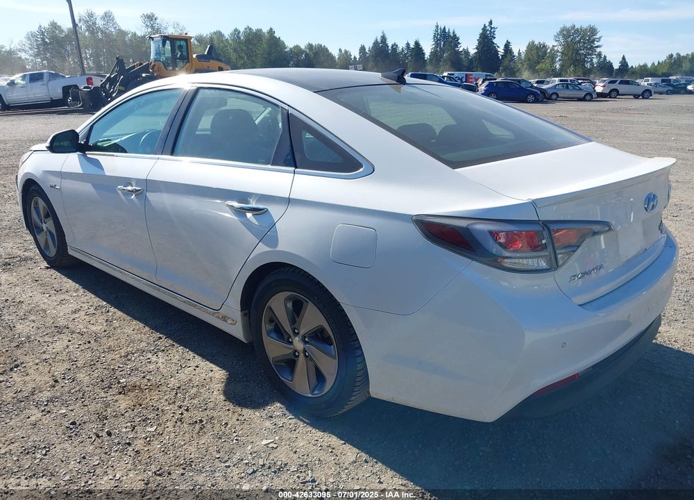 2017 HYUNDAI SONATA VIN: KMHE34L39HA063044
