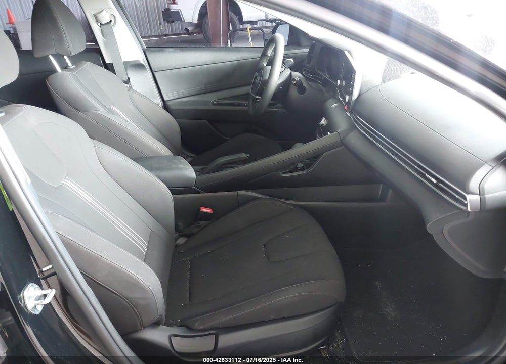 2023 HYUNDAI ELANTRA VIN: KMHLM4AG0PU437760