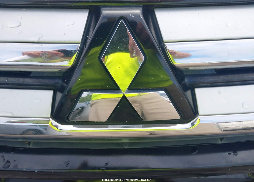 2016 MITSUBISHI OUTLANDER VIN: JA4AD3A35GZ014401