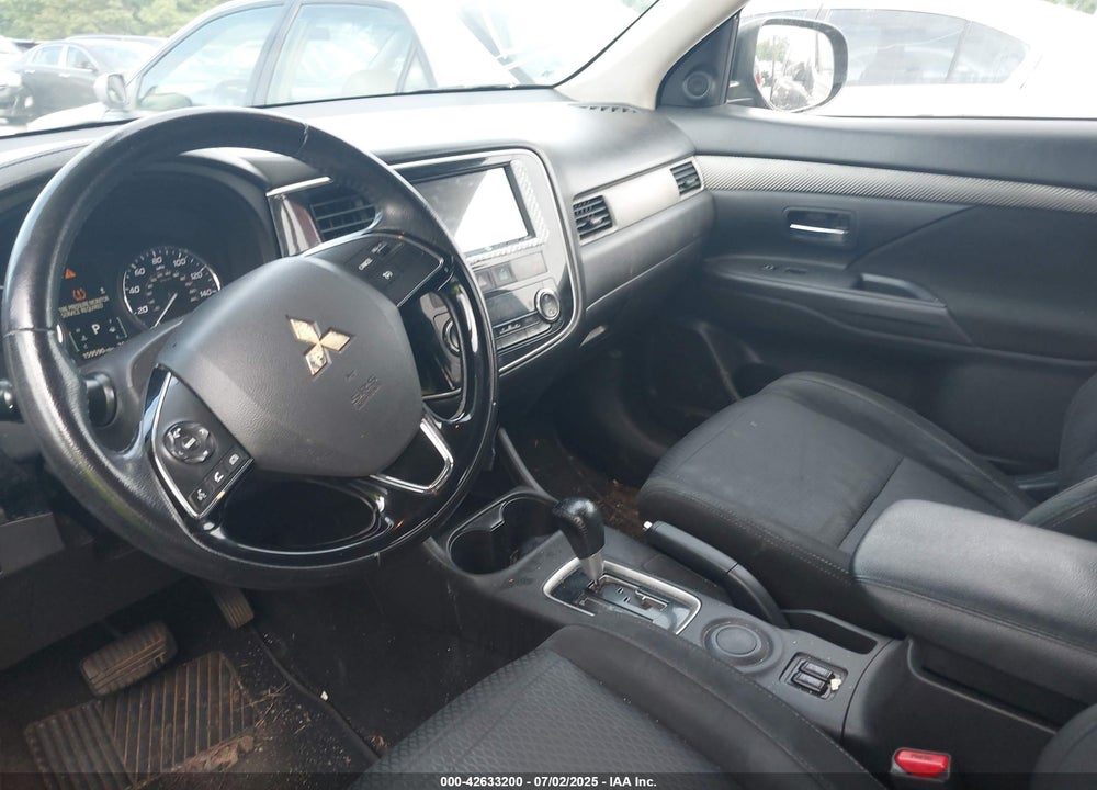 2016 MITSUBISHI OUTLANDER VIN: JA4AD3A35GZ014401