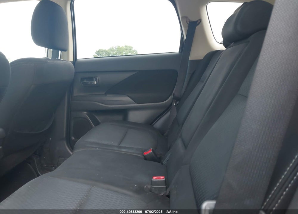 2016 MITSUBISHI OUTLANDER VIN: JA4AD3A35GZ014401